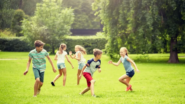 children-running